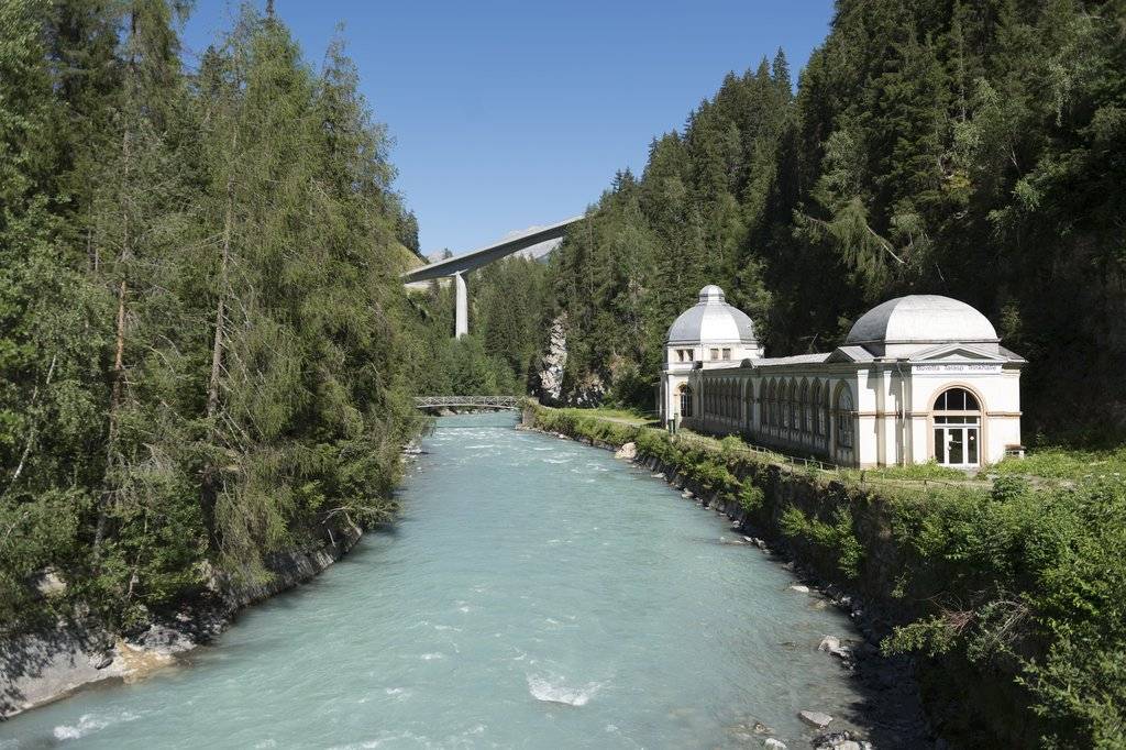 In Scoul erinnert das Wetter eher an den Frühling. (Bild: keystone)