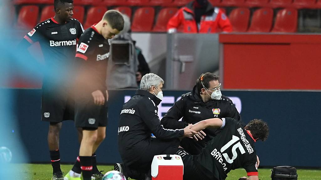 Julian Baumgartlinger verletzte sich in Wolfsburg nach wenigen Einsatzminuten schwer