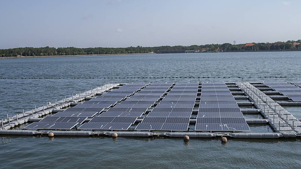 Schwimmende Solarpanels: In Afrika könnte die Technologie zu einer robusteren Stromversorgung beitragen. (Archivbild)