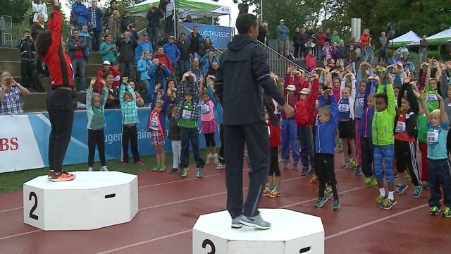 Kinder vergöttern Leichtathletik-Stars in Aarau