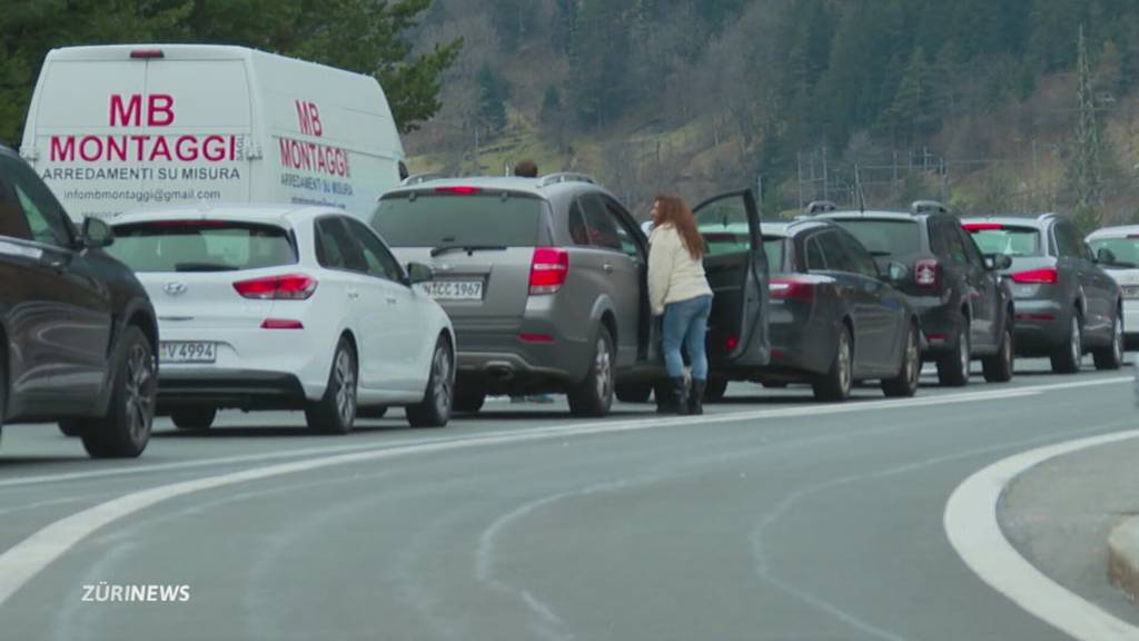 Mitten im Stau - die Gotthard-Reportage