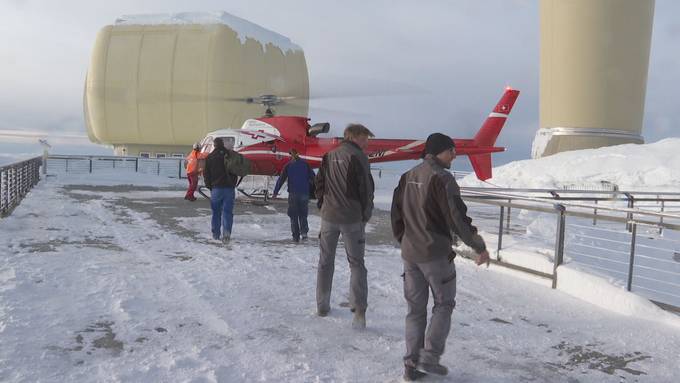 Mit dem Helikopter auf die Baustelle