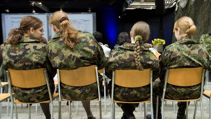 Immer mehr Frauen wollen in die Armee – dank neuem Brief