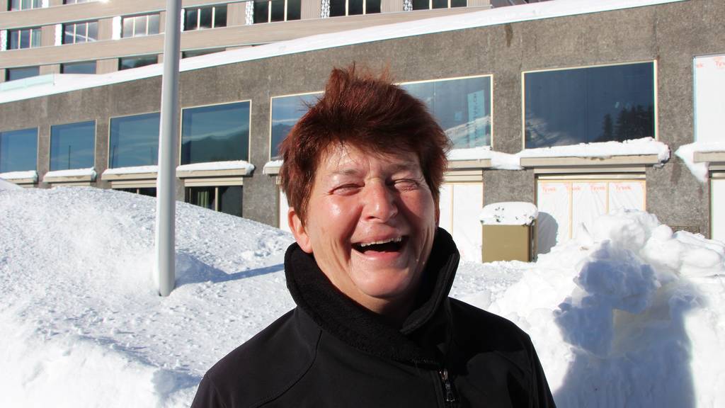 Heidi Fiechter aus Herisau hat das Lachen wieder gefunden. Auch sie war sehr geschockt, was auf ihrem Heimberg passierte. (Bild: FM1Today/ Noémie Bont)