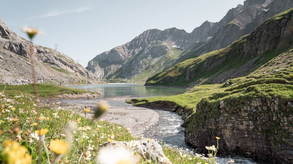 Diese Berner Wanderrouten am Wasser versprechen Abkühlung