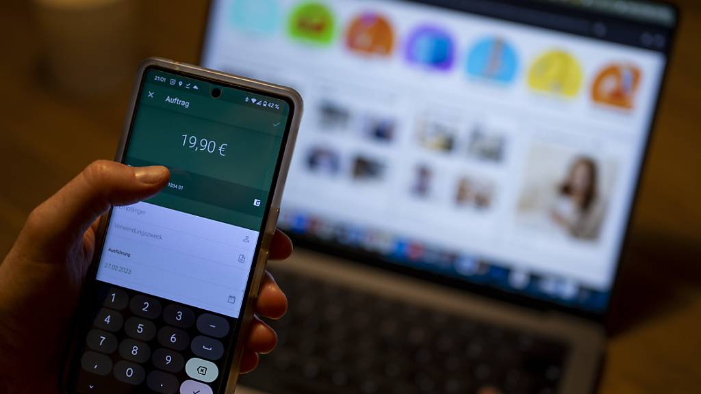 Preise für finanzielle Dienstleistungen sind im letzten Monat gestiegen. (Archivbild)