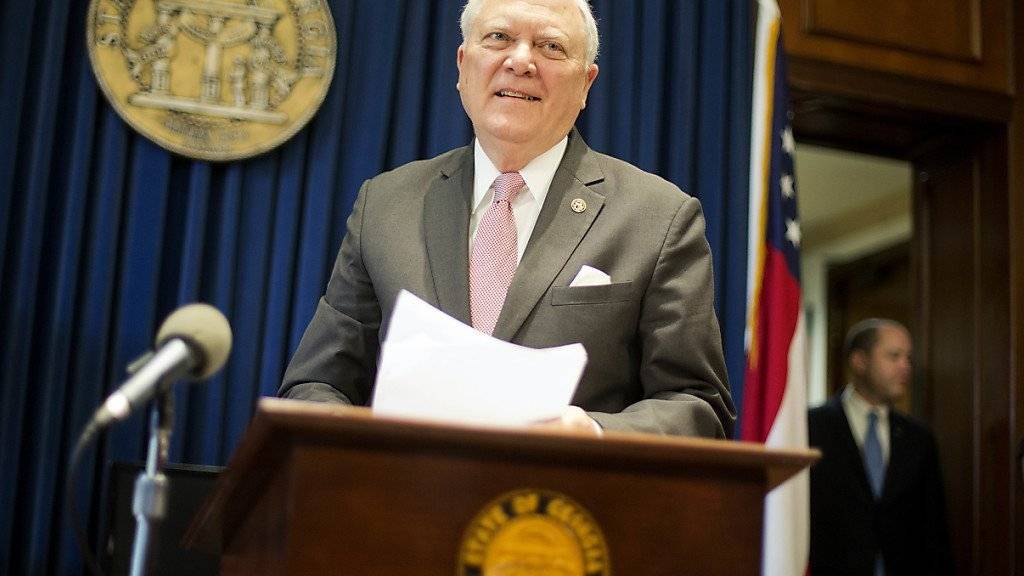 Gouverneur Nathan Deal legt sein Veto gegen das diskriminierende Gesetz ein.