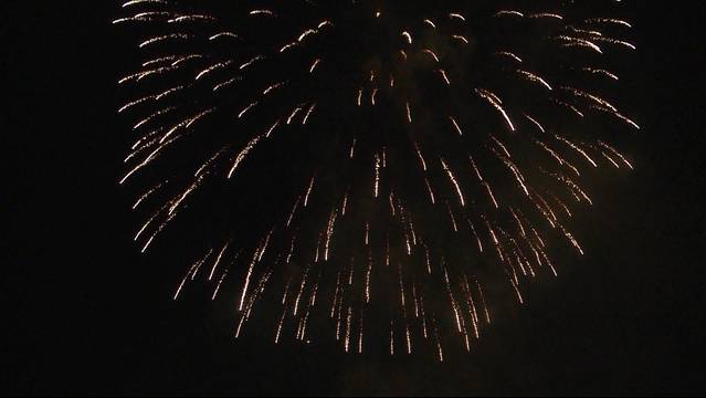 Holten gegen Glarner: Das Hymnen-Duell