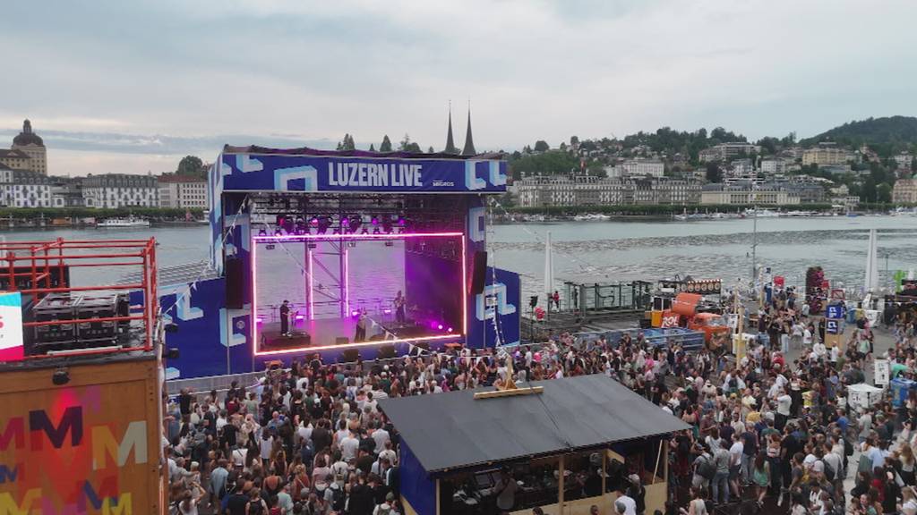 Mit neuer Bühne im Seebecken - Festival Luzern Live eröffnet