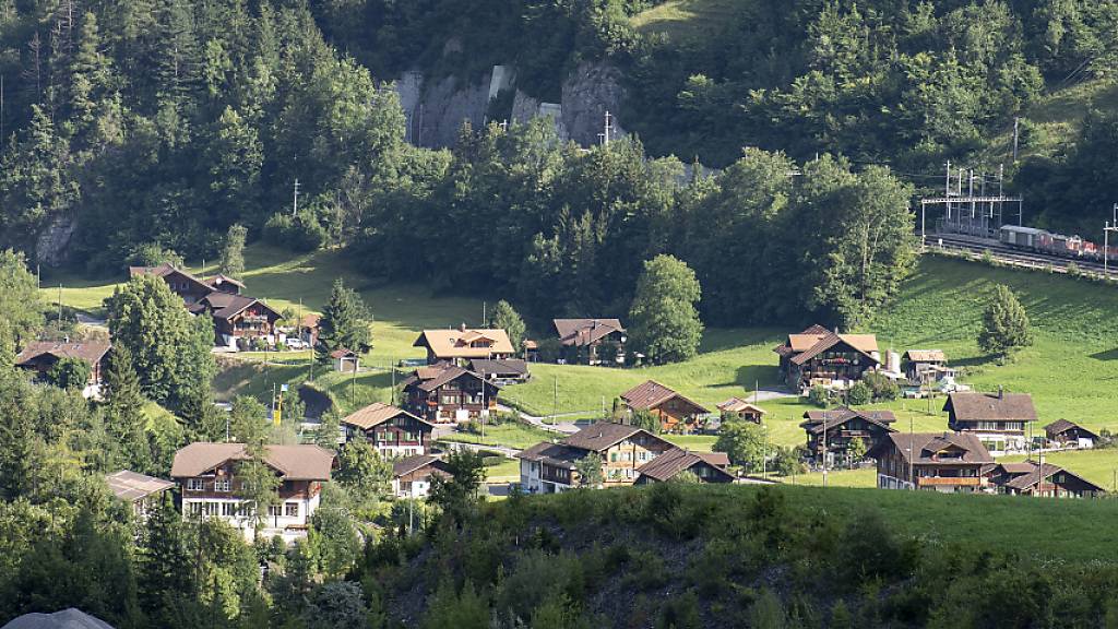 Das Dorf Mitholz im Berner Oberland liegt in der nähe eines ehemaligen Munitionslagers. (Archivbild)