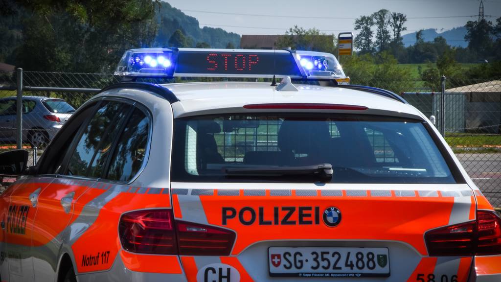 Ein 25-Jähriger floh vor der Kontrolle der Kantonspolizei St.Gallen.