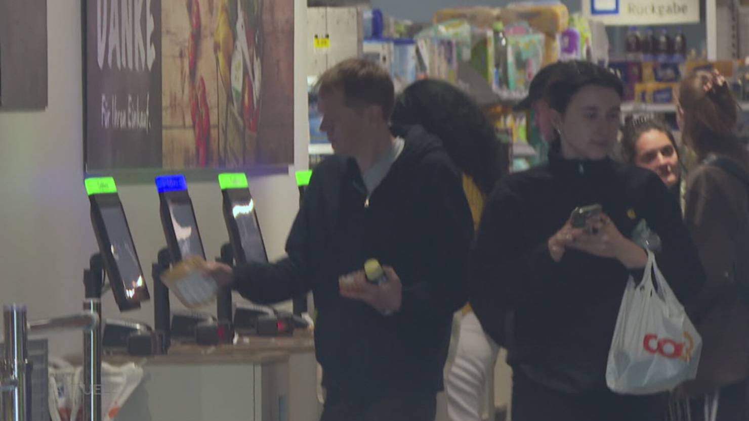 Messerstecherei: Täter flüchtet nach Angriff im Coop Olten