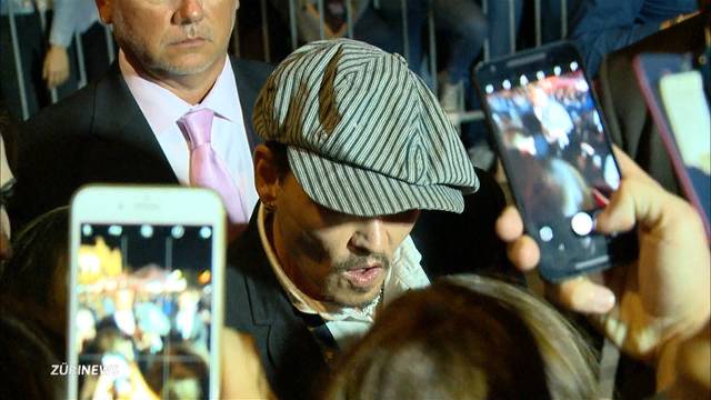 Johnny Depp macht am ZFF Mädchenträume wahr