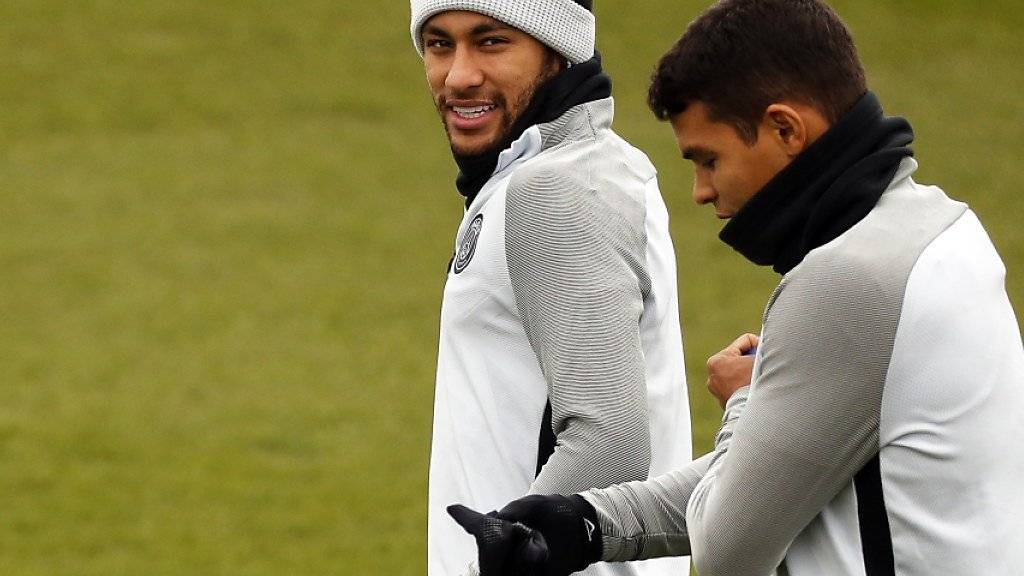 PSG-Star Neymar hat sich für das Duell mit Real Madrid warm angezogen