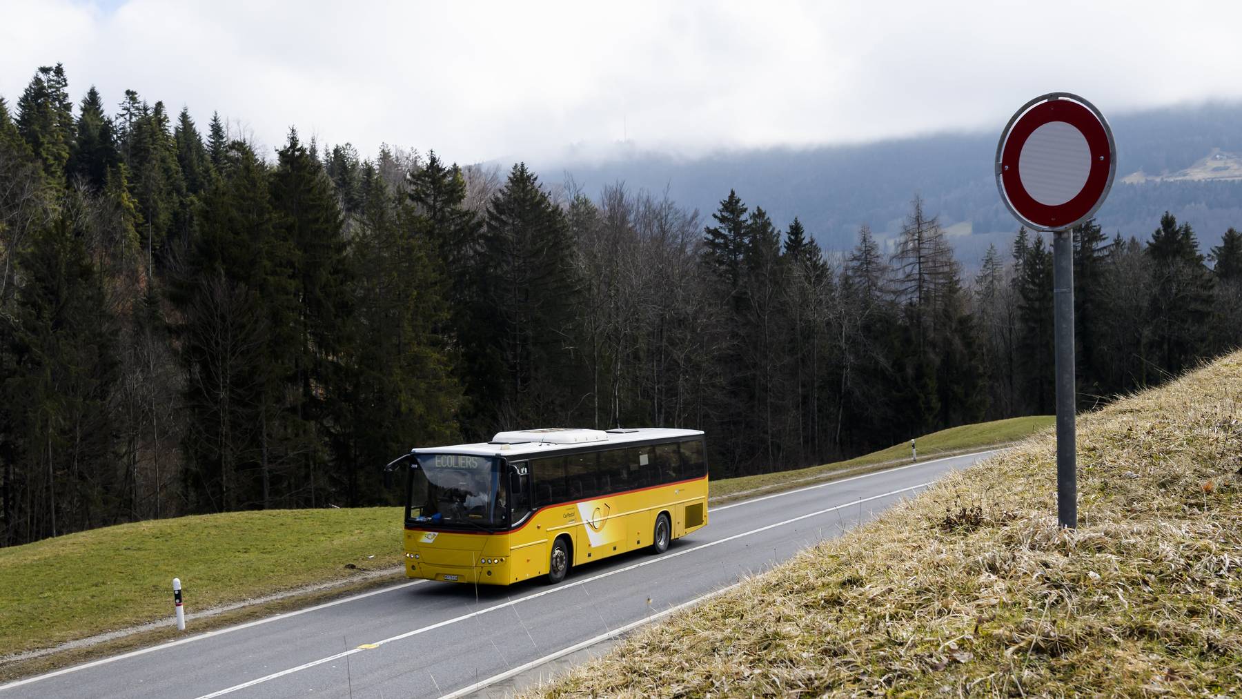 In Bergregionen wünscht sich der Postauto-Chef die Möglichkeit, flexiblere Transportlösungen anzubieten.