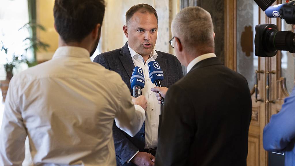 Darf acht Sitzgewinne auf seinem Konto verbuchen: SVP-Wahlkampfleiter und Nationalrat Marcel Dettling (SZ).