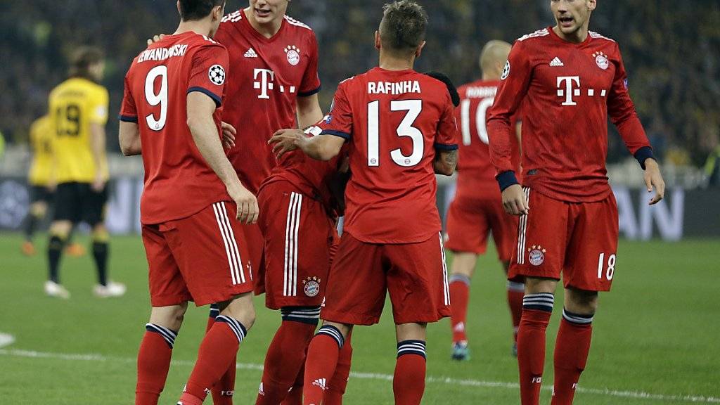 Bayerns Spieler bejubeln ihren Sieg in Athen