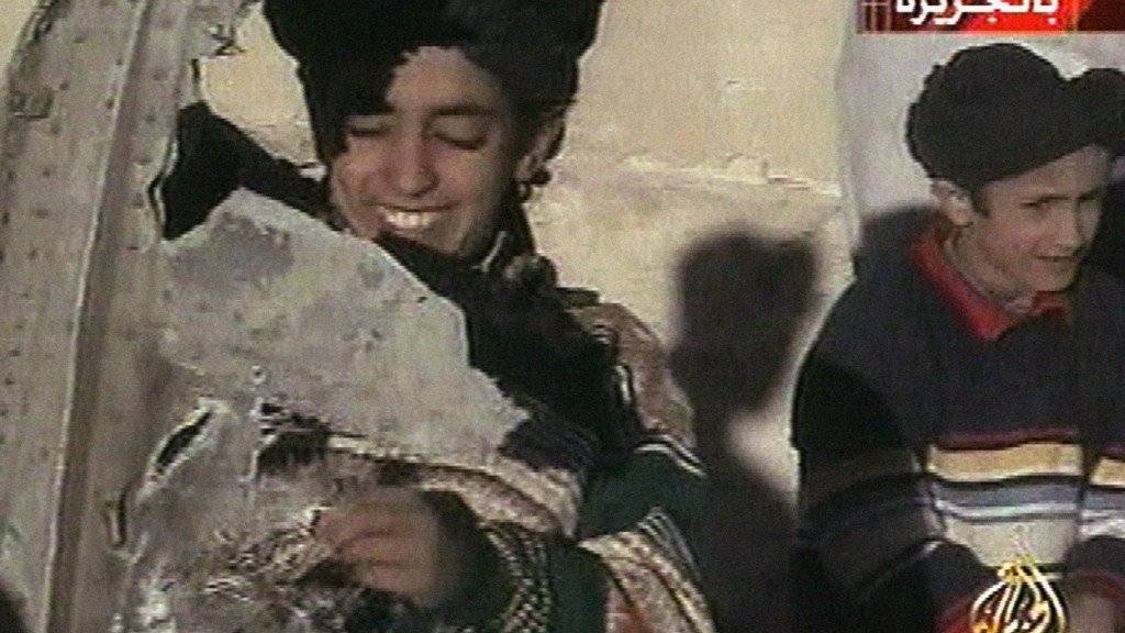 Aufnahme von Hamza bin Laden aus dem Jahr 2001. Heute ist er 30 Jahre alt. (Archivbild)