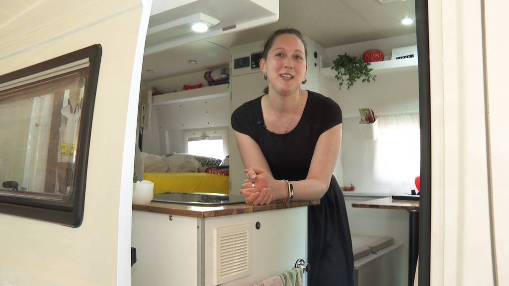 «Viel Besitz macht nicht glücklich» – Corinne Kaufmann lebt in einem Van