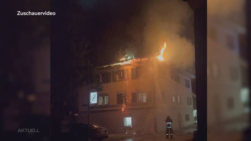 Grosser Schaden: Ein Brand in Merenschwand verletzt 8 Personen, eine davon schwer