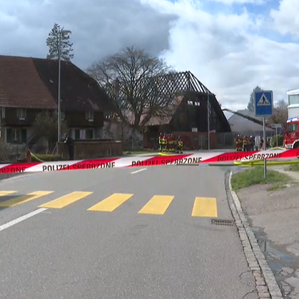 Brand in Uettligen – Kantonsstrasse beidseitig gesperrt