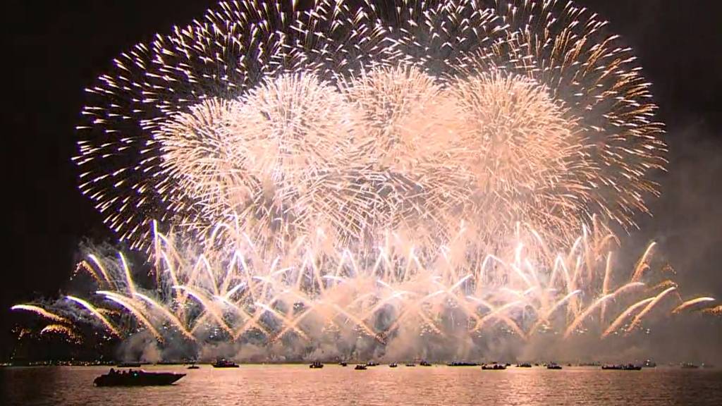 Hier gibts das Feuerwerk vom Freitagabend in voller Länge zum Nachschauen