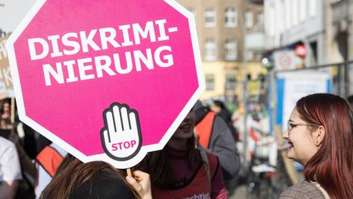 Stadt St. Gallen sammelt Meldungen gegen Sexismus und Rassismus