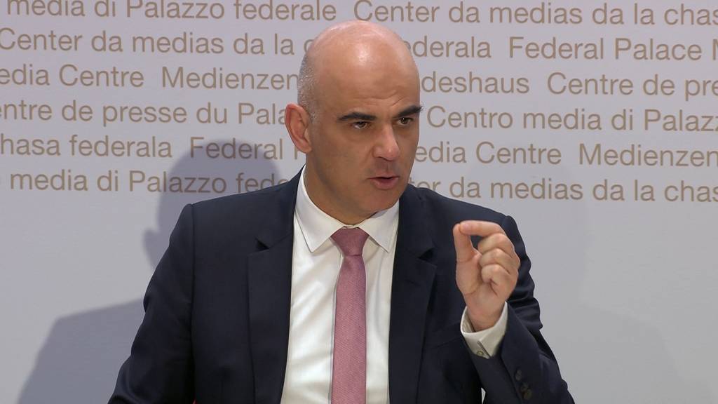 Vermehrt 2G oder Teilschliessungen: Diese verschärften Corona-Massnahmen will der Bundesrat