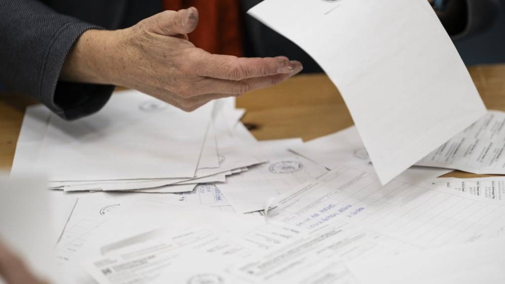 Das Urnenbüro von Hochdorf LU hatte am Sonntag neben Abstimmungen auch eine Wahl auszuzählen. (Symbolbild)