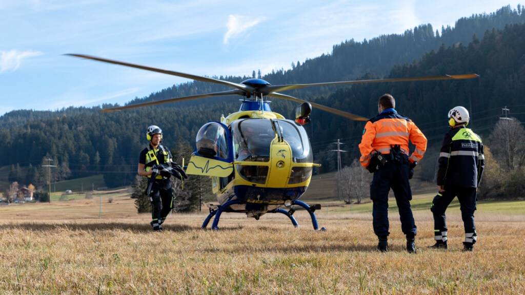 Gleitschirmpilot verletzt sich bei Walenstadtberg SG schwer
