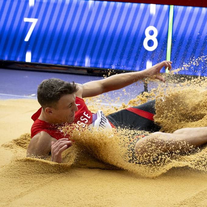 Simon Ehammer reichen 8,09 m für den Olympia-Final