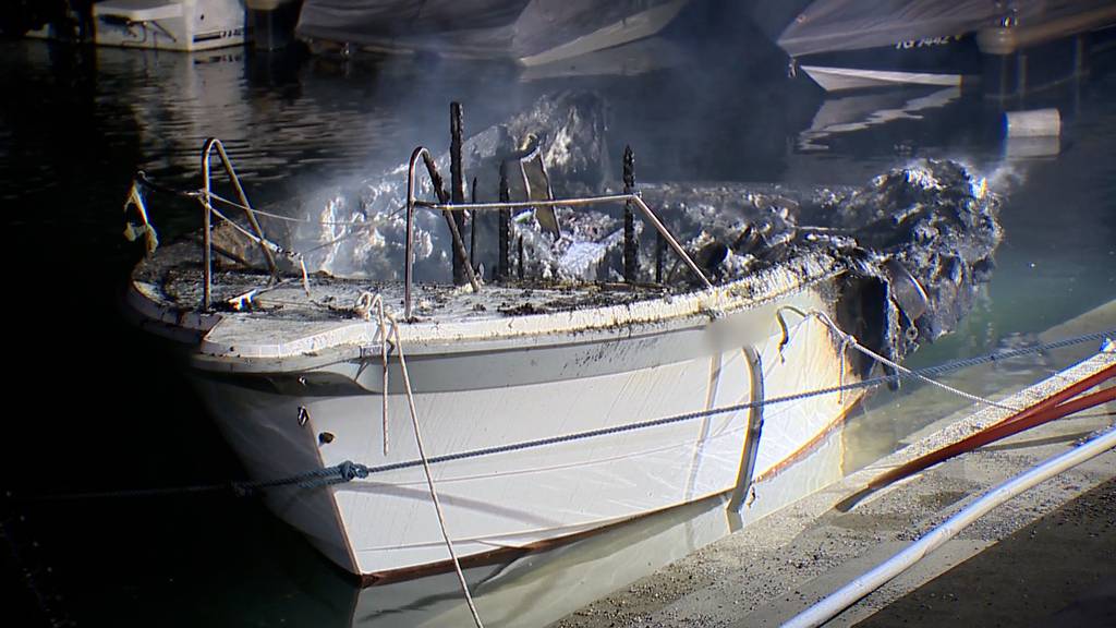 Zwei Motorboote im Hafen von Romanshorn ausgebrannt - Hoher Sachschaden