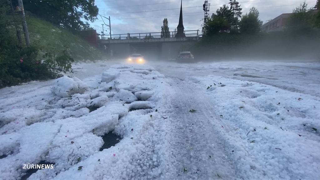 Unwetter und Hagel richten grossen Schäden an