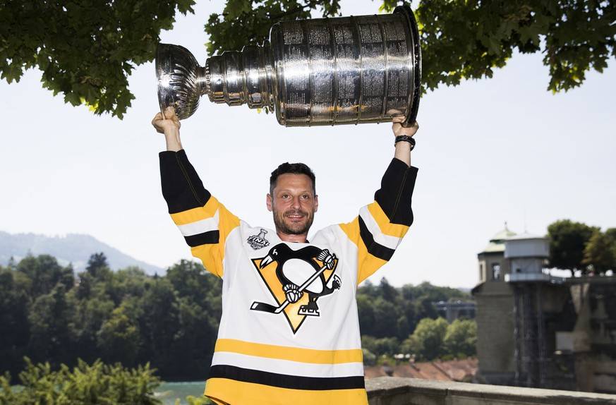 Mark Streit spielte zwölf Saisons in der NHL und wurde mit Pittsburgh Meister.