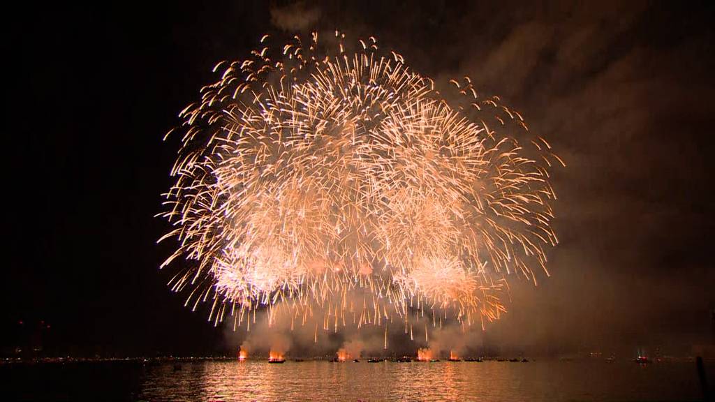 Nachschauen und Geniessen: Hier gibts das ganze Feuerwerk vom Samstagabend