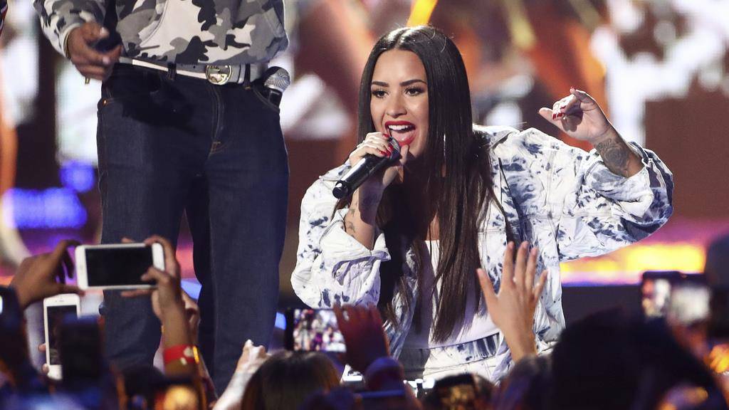 Demi Lovato singt am Super Bowl die Nationalhymne 