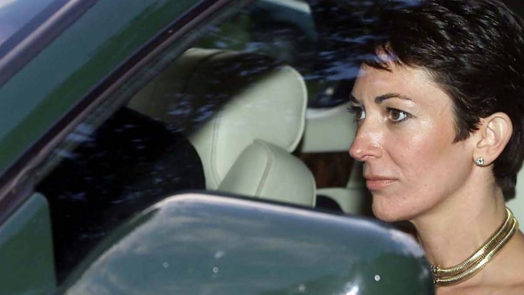 ARCHIV - Ghislaine Maxwell verlässt gemeinsam mit Prinz Andrew, Herzog von York, in einem Auto eine Hochzeit. Foto: Chris Ison/PA Wire/dpa