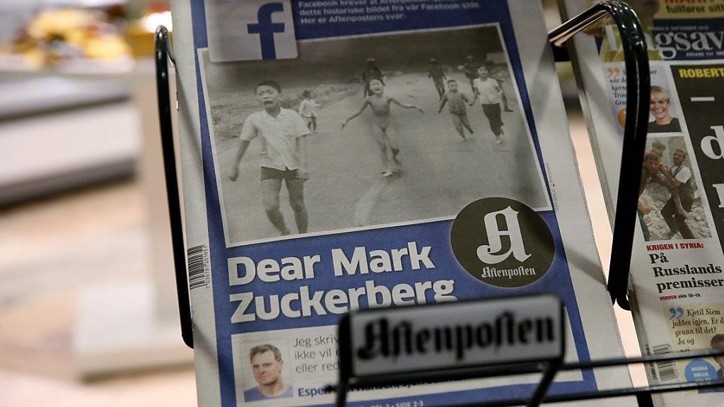 Das gelöschte Bild aus dem Vietnamkrieg und der offene Brief an Mark Zuckerberg in der neusten Ausgabe der norwegischen Zeitung «Aftenposten».