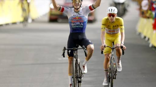 Olympiasieger Evenepoel bezwingt Weltmeister Pogacar