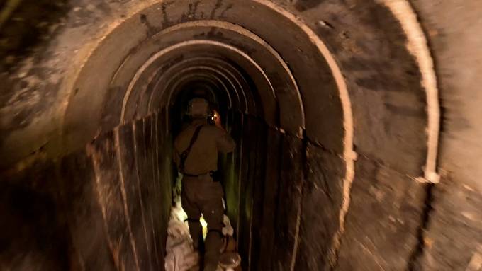 Videos zeigen erstmals Hamas-Tunnelsystem unter Schifa-Spital: Direktor festgenommen