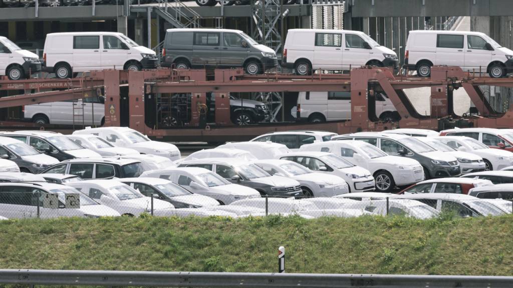 Schweizer Automarkt stagniert - trotz gefragterem Elektroantrieb