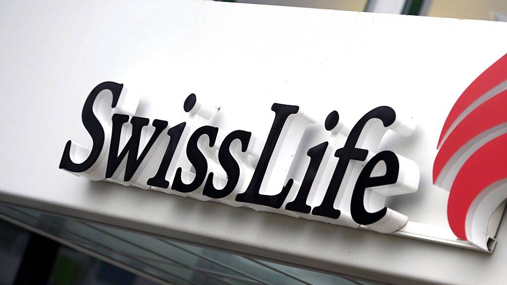 Der Versicherer Swiss Life hat im vergangenen Jahr einen Gewinnrückgang von 13 Prozent erlitten. (Archivbild)
