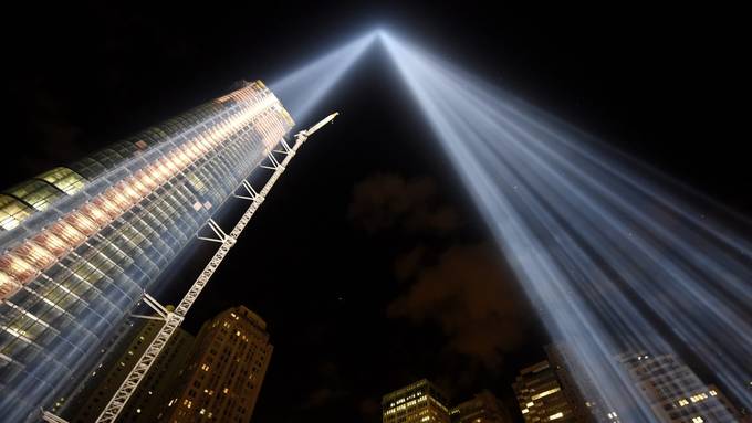 Lichtsäulen zu 9/11 – schön, aber gefährlich
