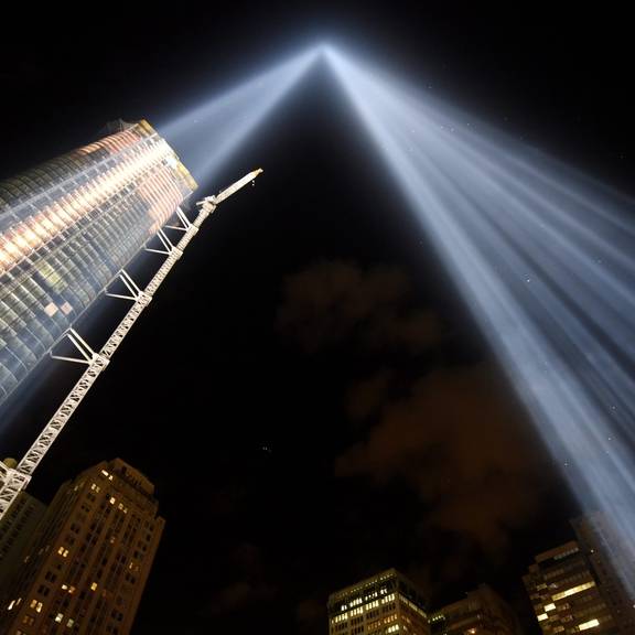 Lichtsäulen zu 9/11 – schön, aber gefährlich