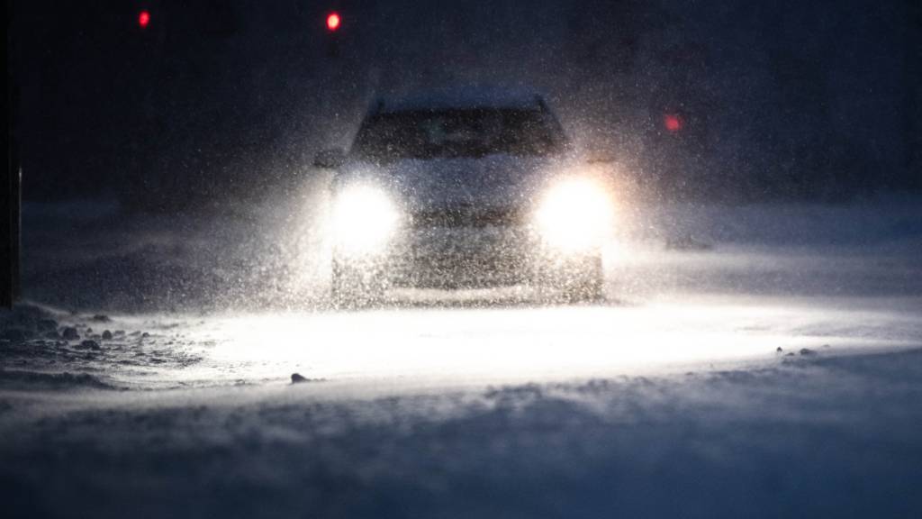Wegen Schneefalls musste am Donnerstagabend der Gotthard-Tunnel gesperrt werden. (Symbolbild)