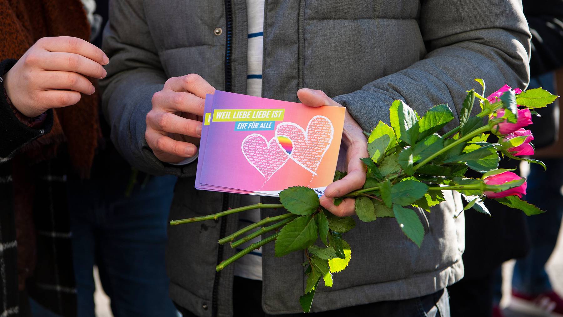 Werbeaktion von LGBTIQ-Organisationen für die «Ehe für alle» am Valentinstag 2019 in Bern.
