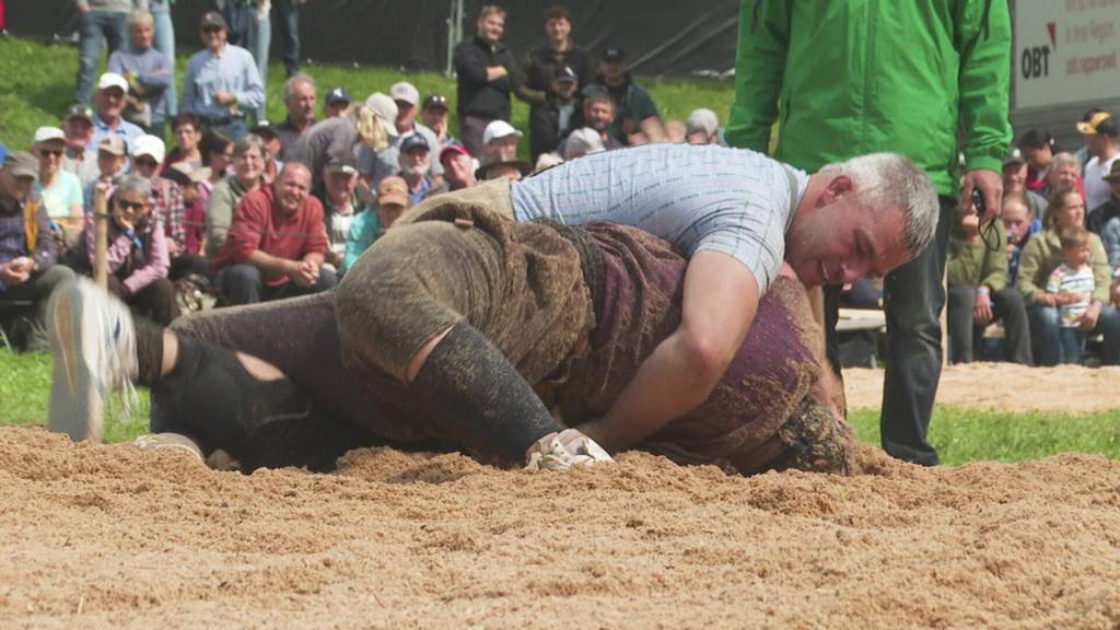 Tradition trifft auf Kraft: Schwingfest-Stimmung auf dem Ricken