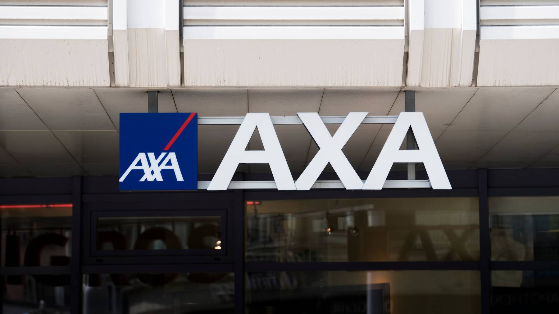 Die Axa übernahm bis Ende Juni die Reisekosten von mehr als 22'000 Haushalten.
