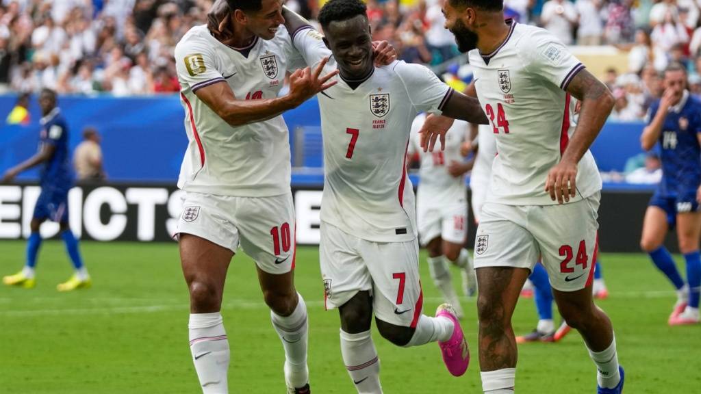 England schlägt Frankreich spektakulär