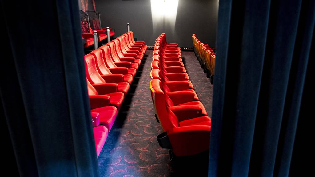 Leere Zuschauerränge: die Kino- und Theaterbranche fordert weitere Unterstützungen.